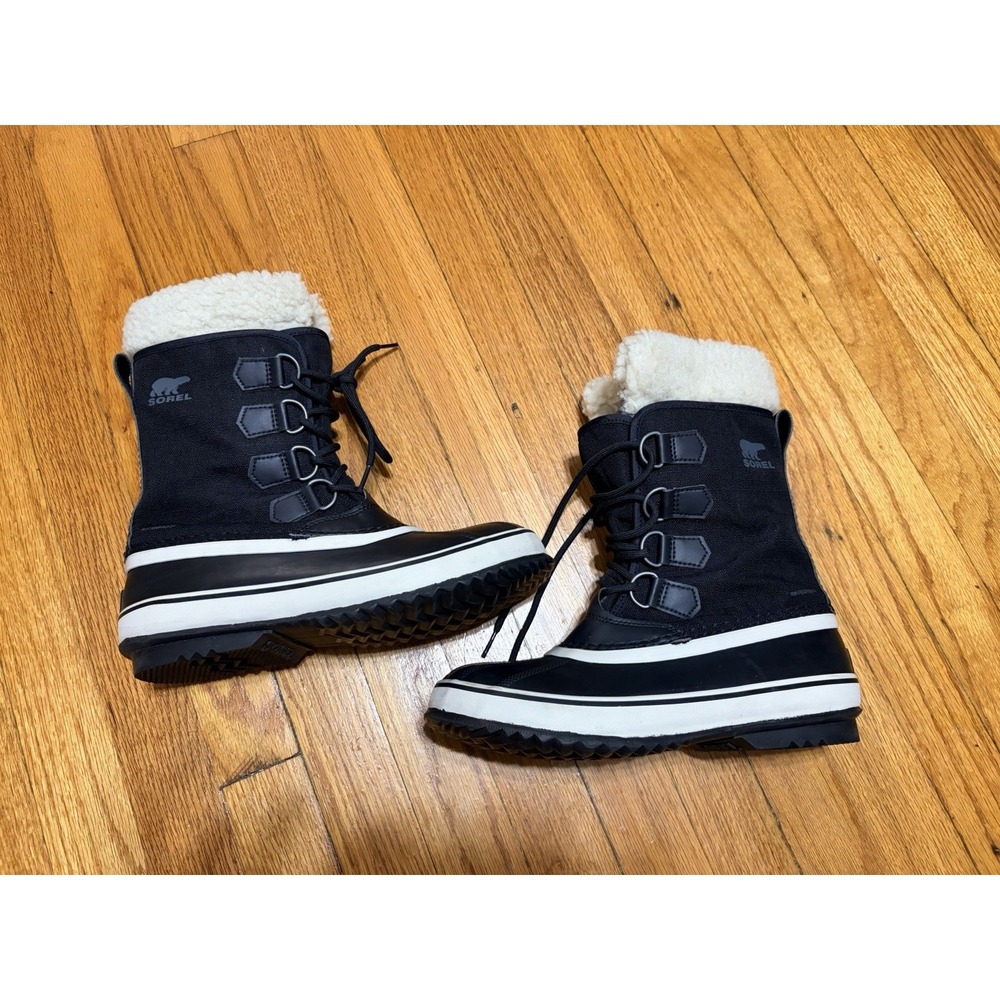 Sorel Winter Carnival Black White Waterproof Snow Boots NL3483-011 Womens 8.5